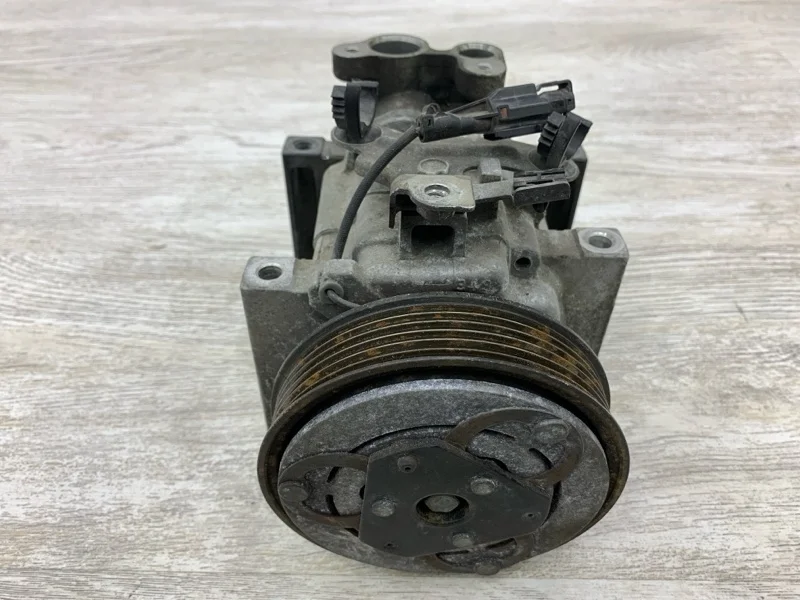 Компрессор кондиционера Subaru Forester 2011 73111SC020 ВНЕДОРОЖНИК FB20
