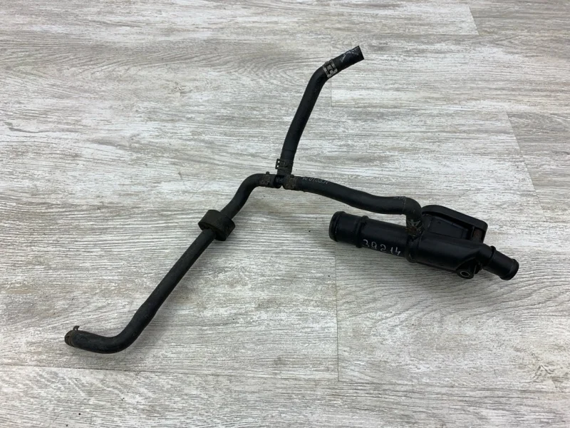 Фланец системы охлаждения SKODA OCTAVIA 2009 03L121132 УНИВЕРСАЛ CEGA