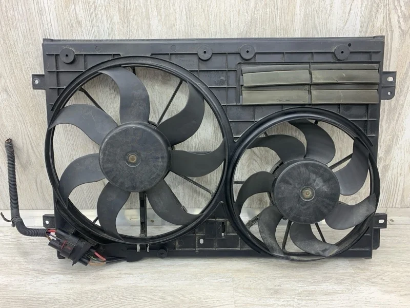 Вентилятор радиатора Skoda Octavia 2010 1K0959455CQ УНИВЕРСАЛ BMM