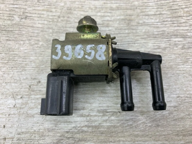 Вакуумный электромагнитный клапан NISSAN PRIMERA 2004 14930AX000 УНИВЕРСАЛ QG16DE