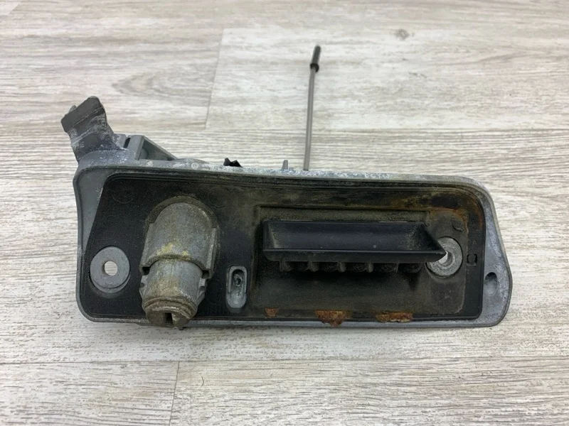 Ручка двери внешняя VOLKSWAGEN CADDY 2011 2K0827565J ФУРГОН CAYE, задняя левая