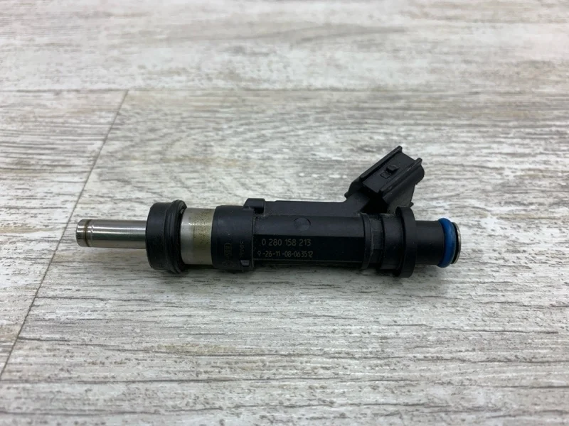 Форсунка топливная Toyota Auris 2009 2320949205 ХЭТЧБЕК 1NR-FE