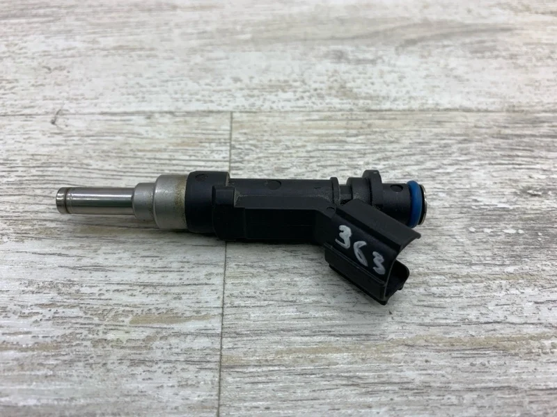 Форсунка топливная Toyota Auris 2009 2320949205 ХЭТЧБЕК 1NR-FE