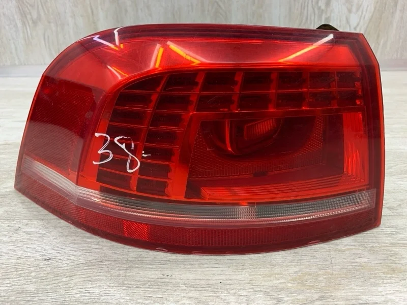 Фонарь VOLKSWAGEN PASSAT B7 2013 3AF945207B УНИВЕРСАЛ CAYC, задний левый