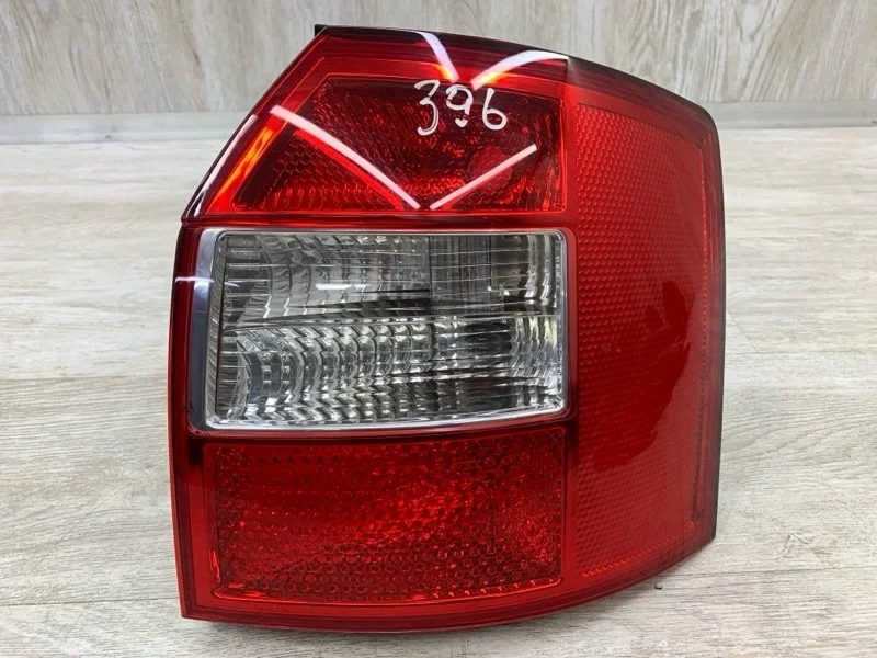 Фонарь AUDI A4 2002 8E9945096A УНИВЕРСАЛ ALT, задний правый