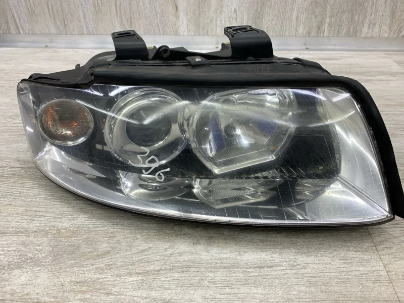 Фара AUDI A4 2002 8E0941030C УНИВЕРСАЛ ALT, передняя правая