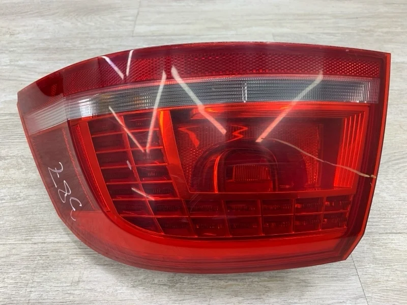 Фонарь VOLKSWAGEN PASSAT B7 2013 3AF945208B УНИВЕРСАЛ CAYC, задний правый