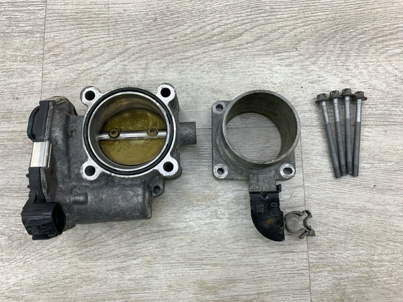 Дроссельная заслонка Opel Astra J 2012 55565260 ХЭТЧБЕК A16LET