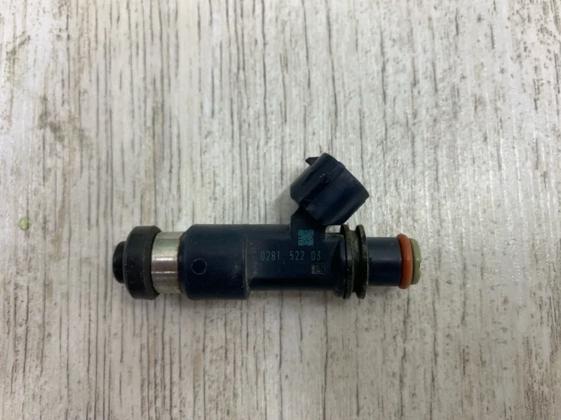 Форсунка топливная Mitsubishi Outlander 2005 1465A051 УНИВЕРСАЛ 4G69