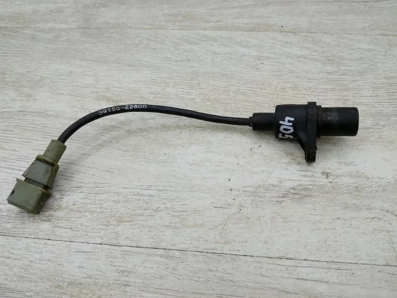 Датчик положения коленвала HYUNDAI COUPE 2002 3918022600 КУПЕ G4ED