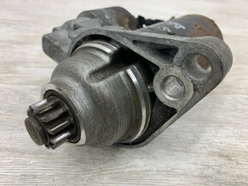Стартер VOLKSWAGEN PASSAT B6 2010 02Z911023R СЕДАН CBDC CBD370731