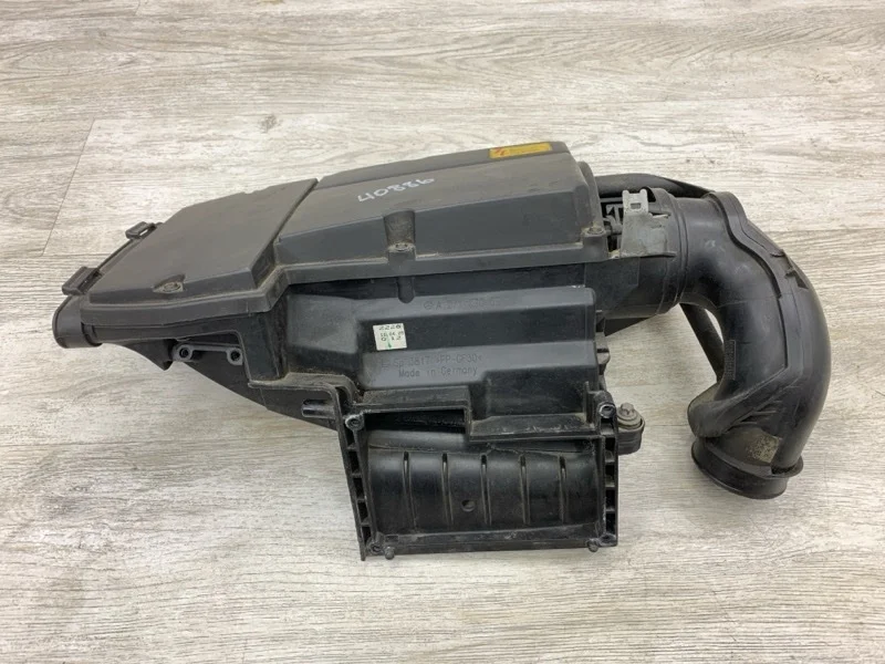 Корпус воздушного фильтра Mercedes-Benz C-Class 2005 A2710900901 СЕДАН 271.946 30 629634