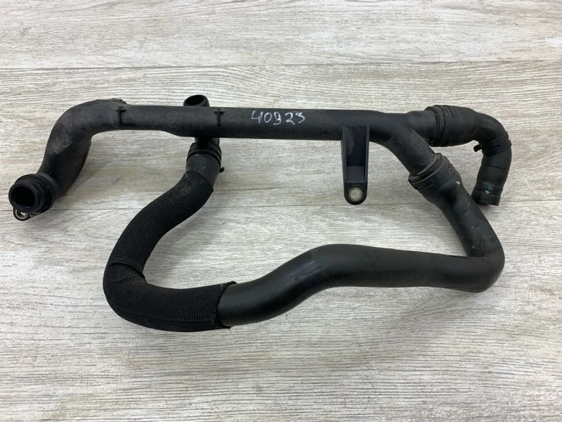 Патрубок системы охлаждения MERCEDES-BENZ C-CLASS 2005 A2712001152 СЕДАН 271.946 30 629634