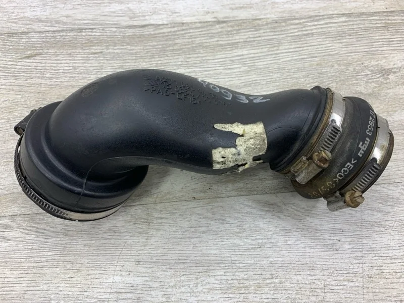 Патрубок интеркулера MERCEDES-BENZ C-CLASS 2005 A2710901837 СЕДАН 271.946 30 629634