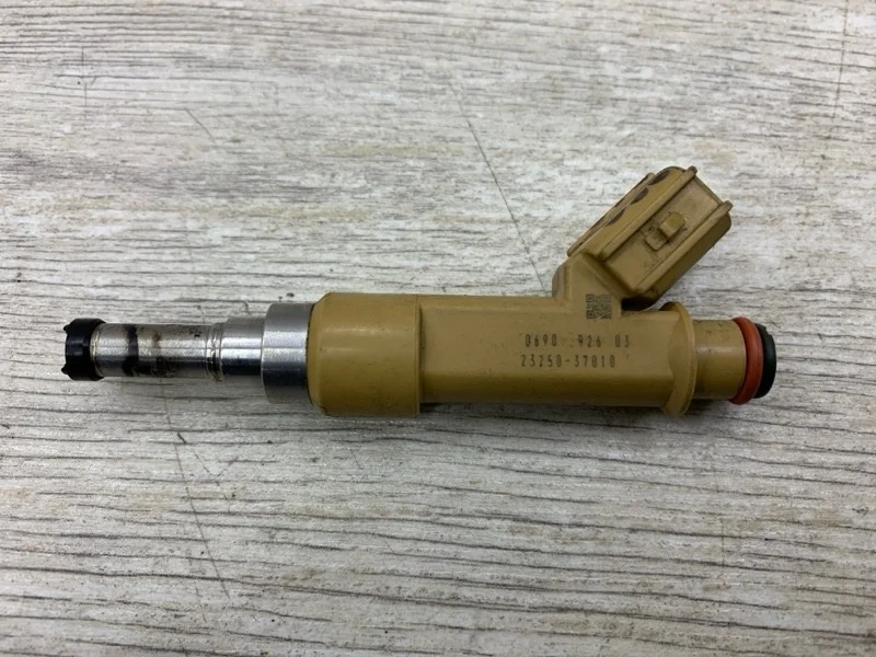 Форсунка топливная TOYOTA PRIUS 2009 2320939146 ХЭТЧБЕК 2ZR-FXE