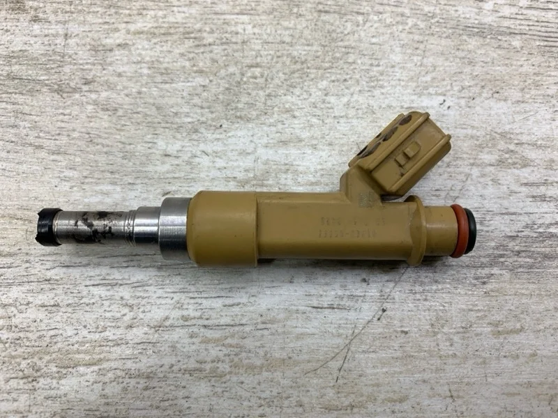 Форсунка топливная TOYOTA PRIUS 2009 2320939146 ХЭТЧБЕК 2ZR-FXE