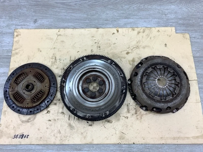 Комплект сцепления SKODA FABIA 2006 045141025B УНИВЕРСАЛ BNM