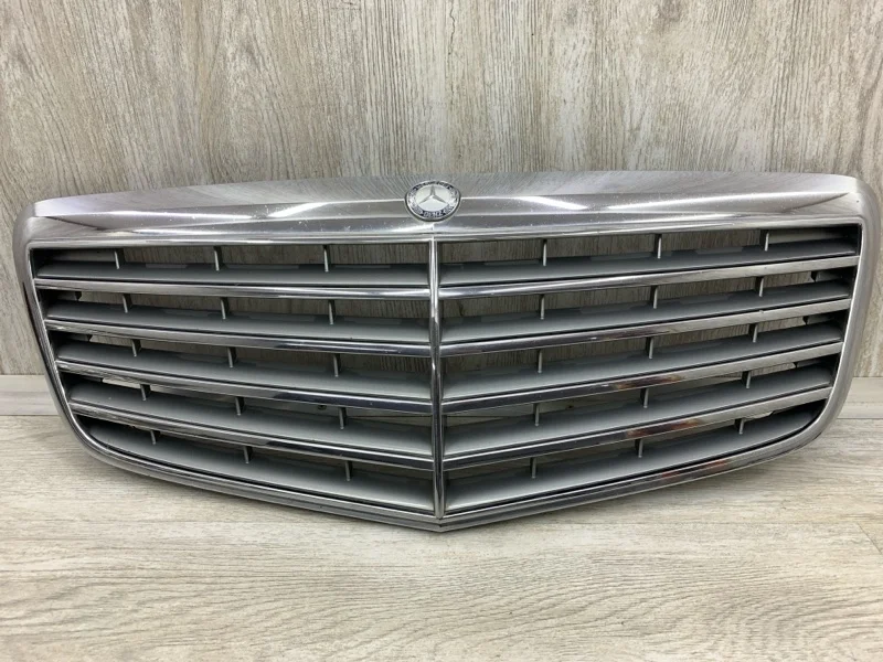 Решетка радиатора Mercedes-Benz E-Class 2007 A2118801783 УНИВЕРСАЛ 646.821 30 035968