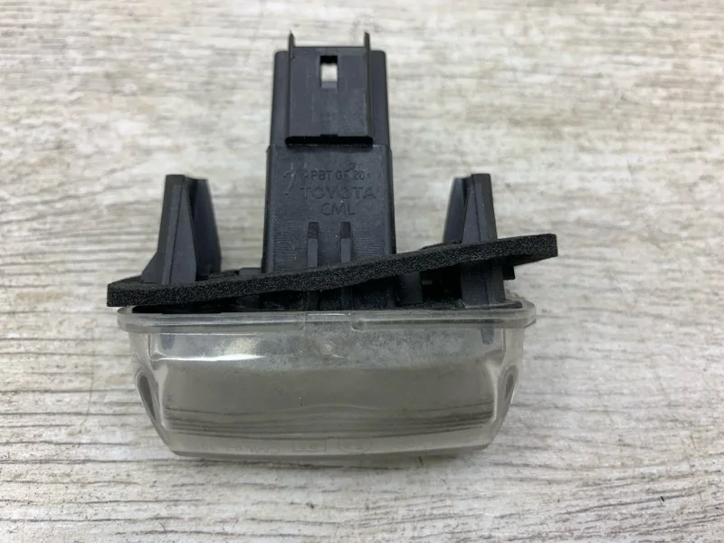 Подсветка номера TOYOTA AURIS 2011 8127002131 ХЭТЧБЕК 1ND-TV