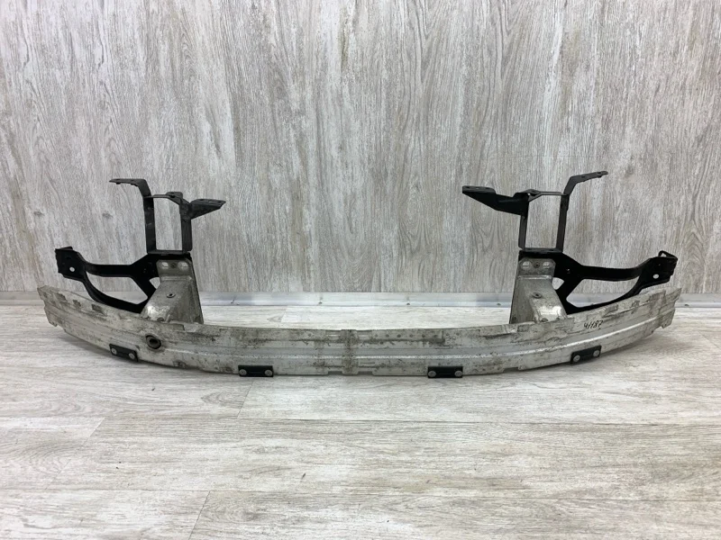 Усилитель бампера BMW 5 2004 51117148586 УНИВЕРСАЛ 256D2 M57, передний