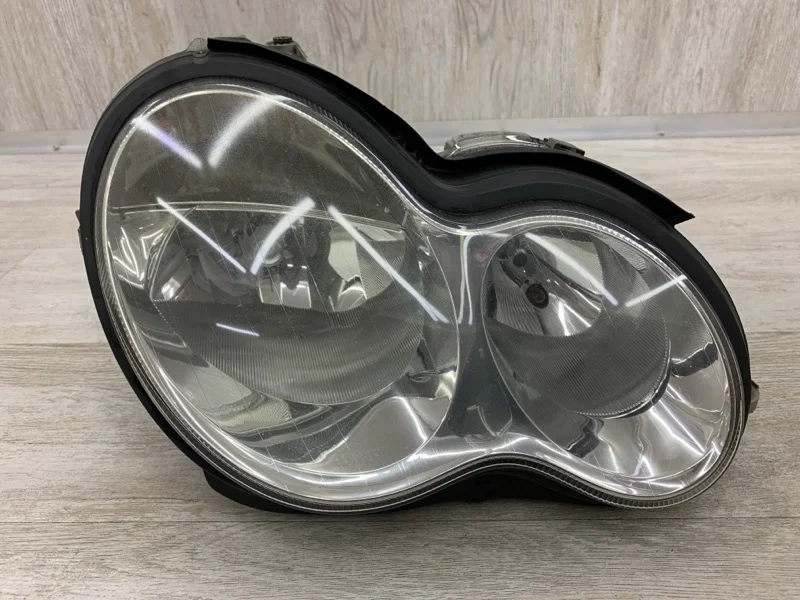 Фара MERCEDES-BENZ C-CLASS 2005 A2038203461 СЕДАН 271.946 30 629634, передняя правая