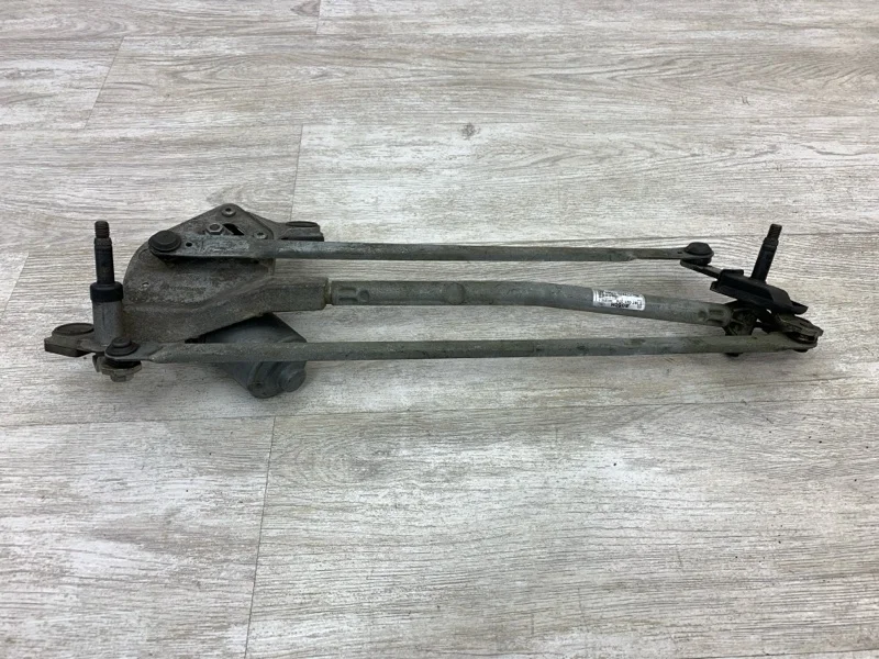 Трапеция дворников Ford Mondeo 2010 1791444 УНИВЕРСАЛ UFBA