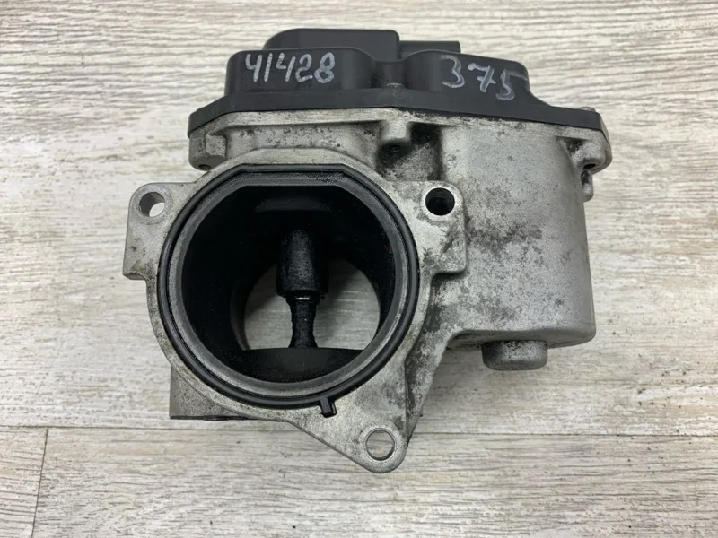 Клапан рециркуляции газов ЕГР VOLKSWAGEN SCIROCCO 2009 03L131501K ХЭТЧБЕК CBDB