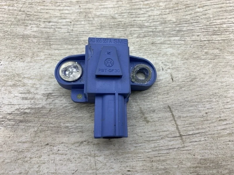 Датчик удара SKODA OCTAVIA 2007 1K0955557A УНИВЕРСАЛ BLS, передний правый