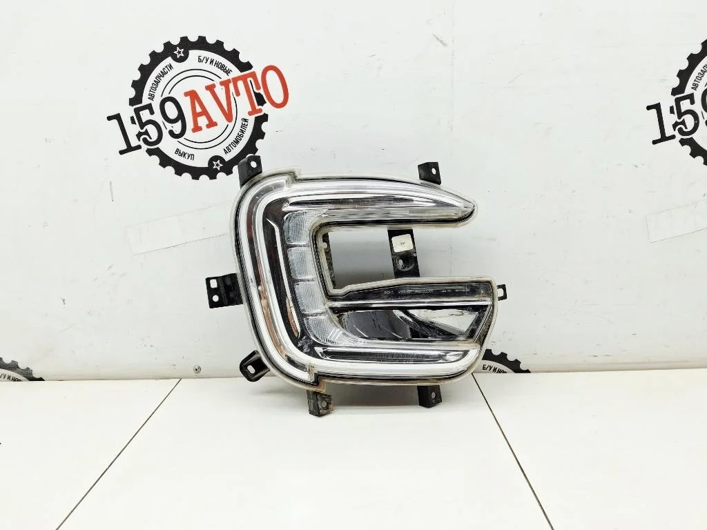 Дневной ходовой огонь правый Renault Kaptur 2020