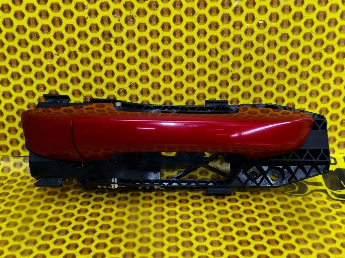 Ручка двери наружная Volkswagen Golf 2011 1K8837206F MK6 BSE, передняя правая