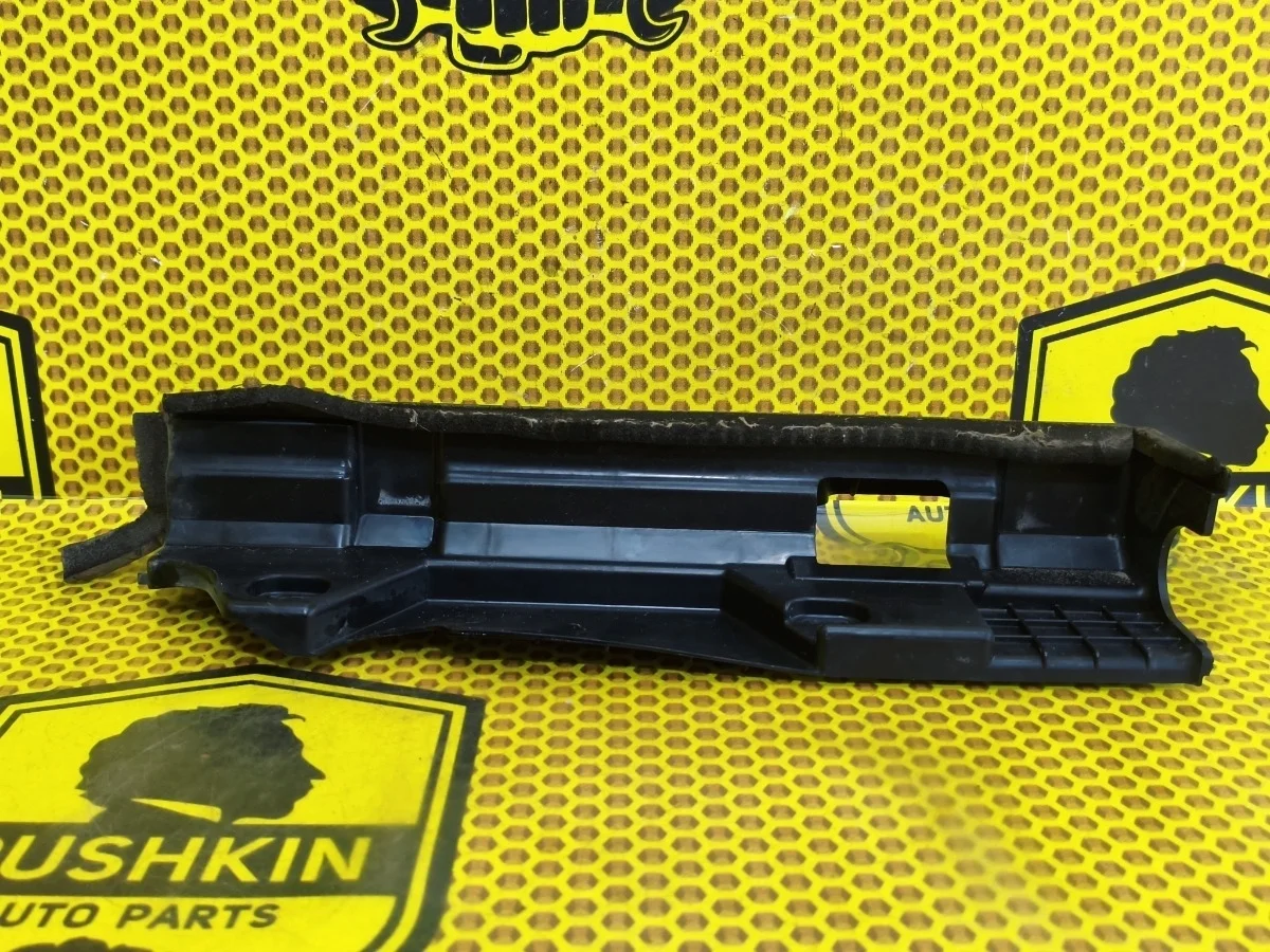 Дефлектор радиатора Hyundai Solaris 2012 253214L100 RB G4FC, правый