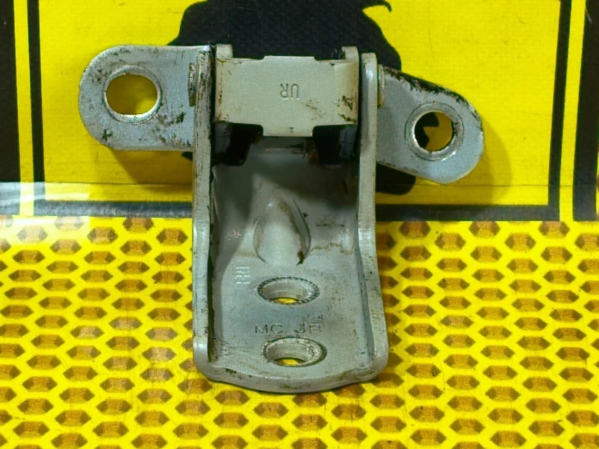 Петля двери передняя верхняя Hyundai Solaris 2012 793200X000 RB G4FC, правая