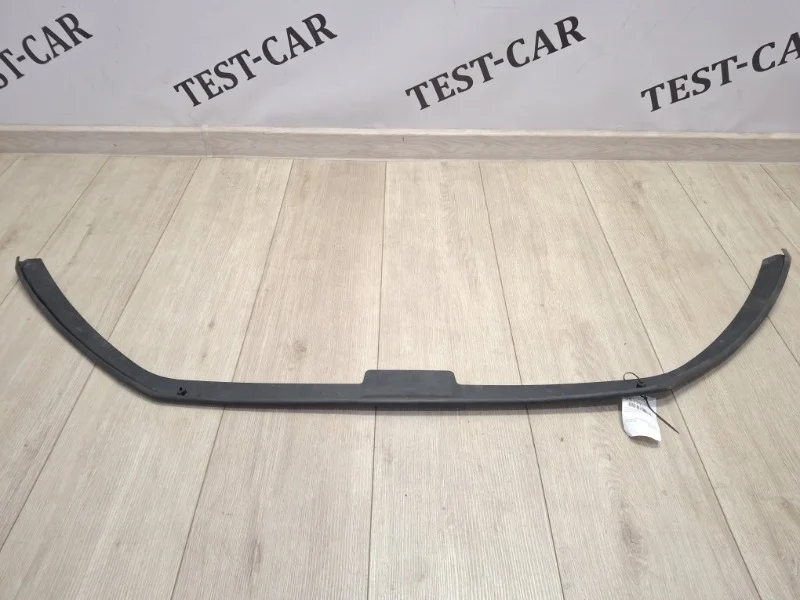 Уплотнитель капота Audi Q7 2015- 4M