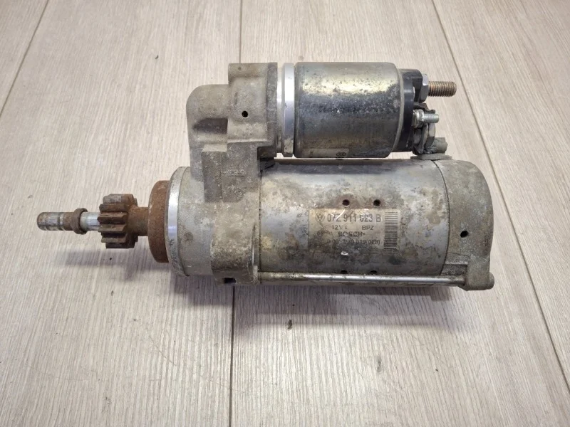 Стартер VW Touareg 1 2003-2010 7L