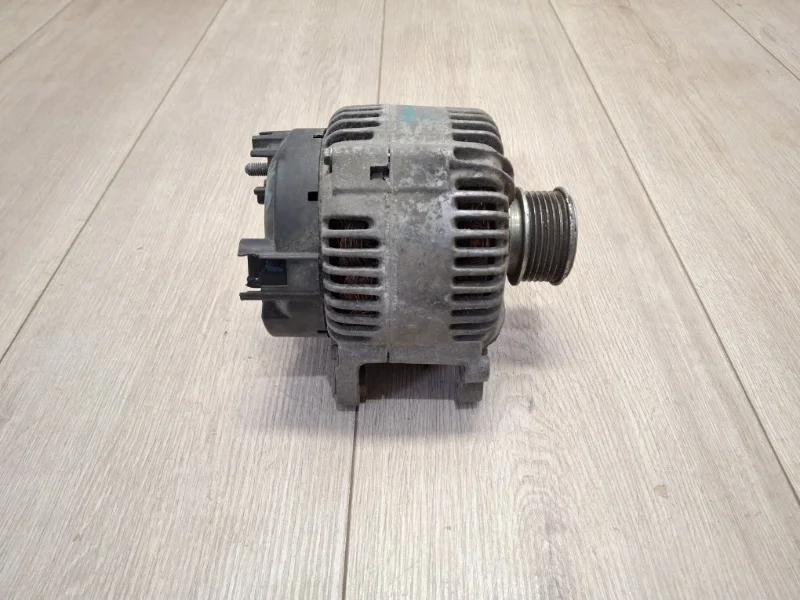 Генератор VW Passat 2006-2011 B6