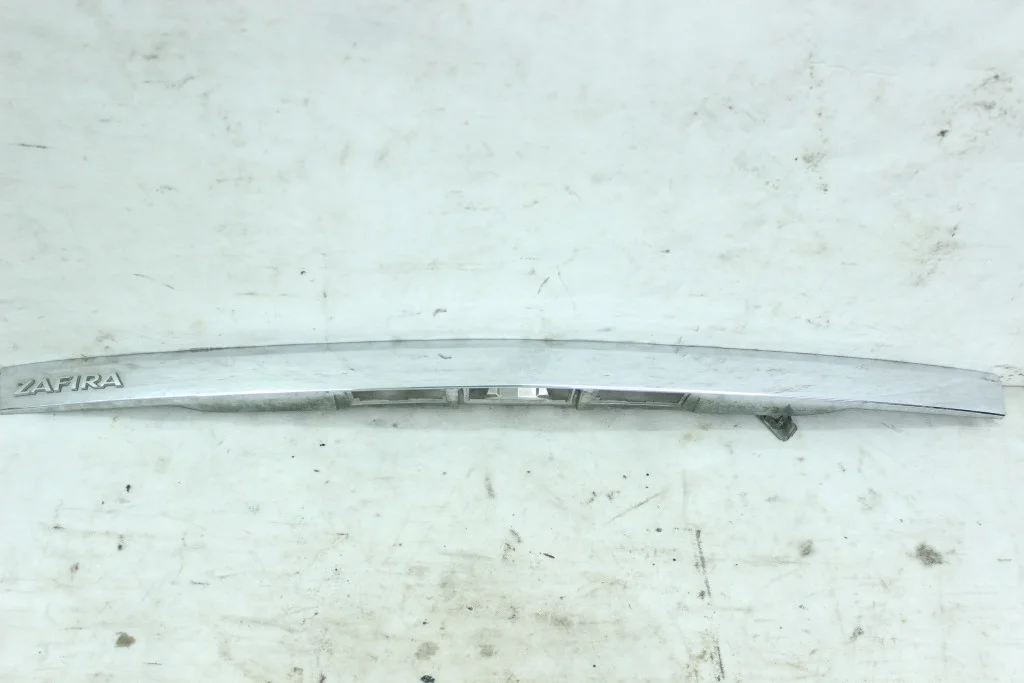 Молдинг крышки багажника Opel Zafira B ZbМБ13