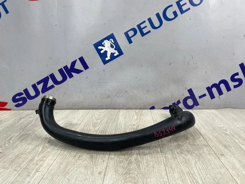 Патрубок интеркуллера VOLVO XC90 2009