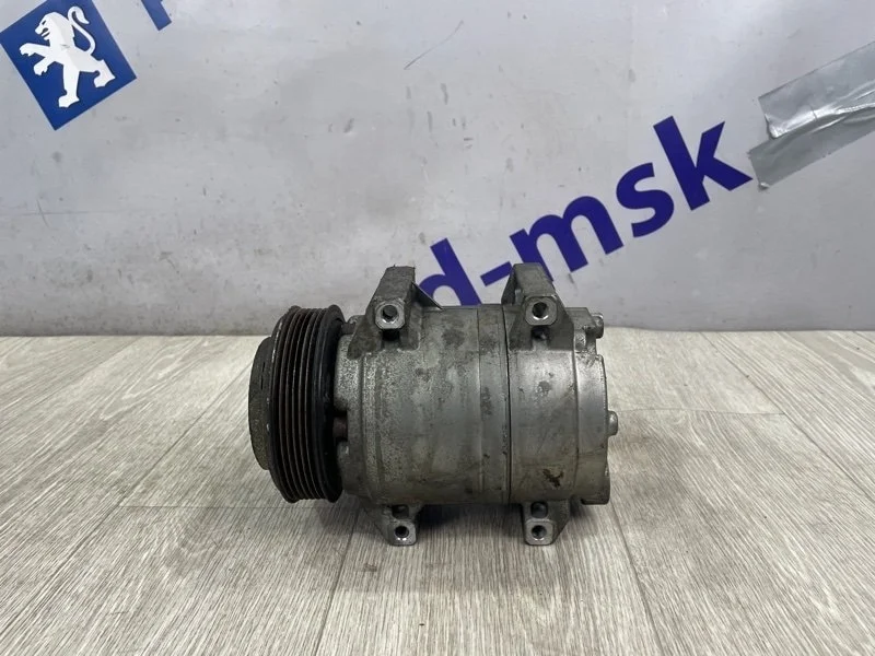 Компрессор кондиционера VOLVO XC70 2006