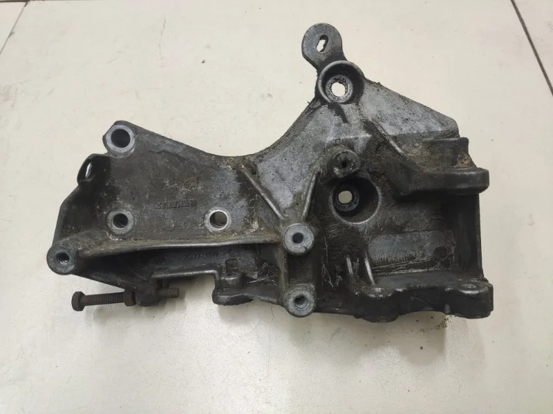 Кронштейн гидроусилителя Renault Logan 1 СЕДАН