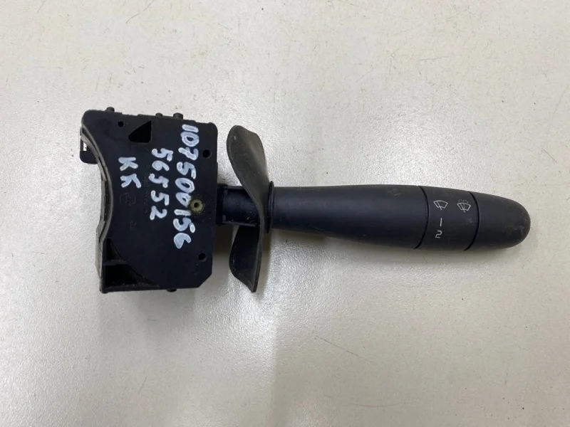 Переключатель стеклоочистителей подрулевой правый