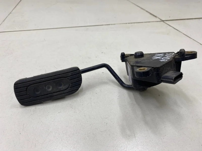 Педаль газа Nissan Note 1 E11