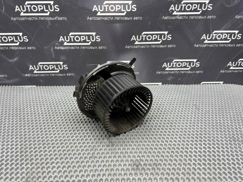 Моторчик печки Skoda Octavia 2011 1K1820015J ЛИФТБЭК А5 1.4 CAXA