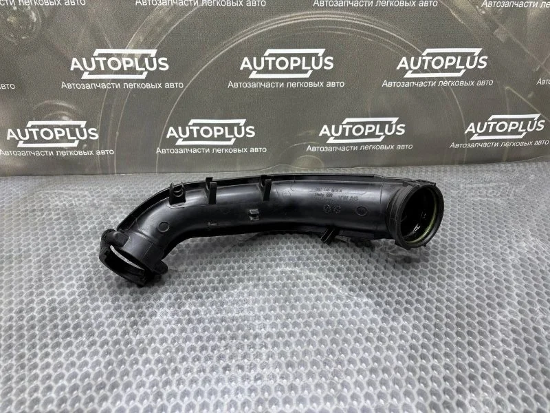 Патрубок интеркулера Skoda Octavia 2011 03C145673N ЛИФТБЭК А5 1.4 CAXA