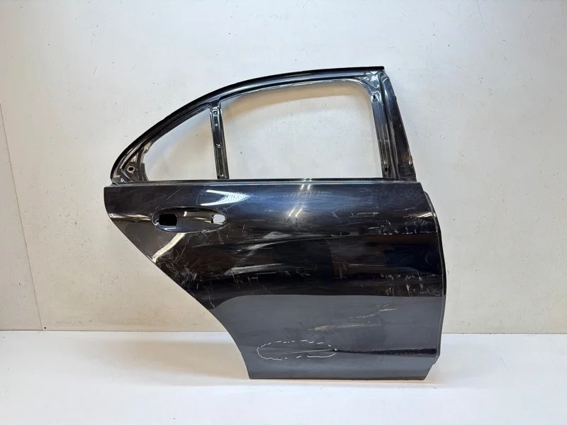 Дверь Mercedes-Benz -Class 2015-2018 W205