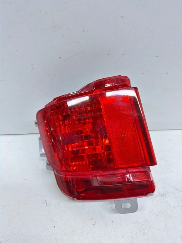 Фонарь противотуманный Toyota Land Cruiser 2016-2021 200