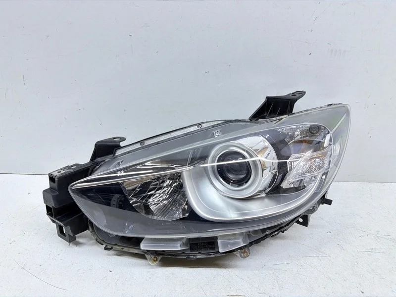 Фара Mazda CX-5 2011-2015
