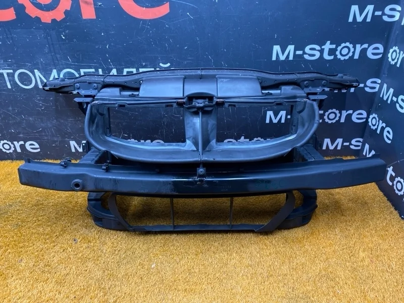 Рамка радиатора Bmw 3-Series 2005 51117146645 E90 N46B20B