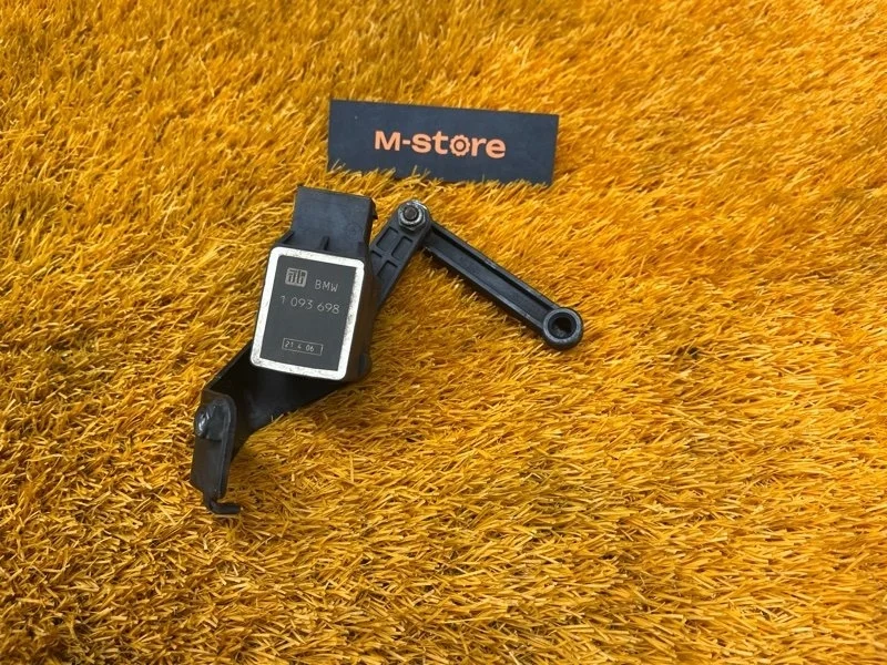 Датчик высоты дорожного просвета Bmw X3 2006 1093698 E83 M54B25 (256S5), задний