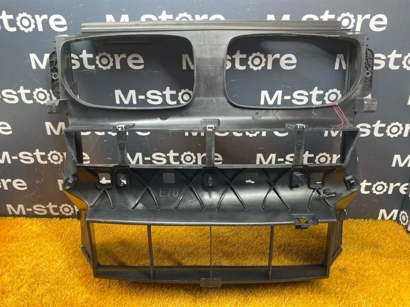 Воздуховод радиатора Bmw X5 2008 51647177878 E70 N52B30A