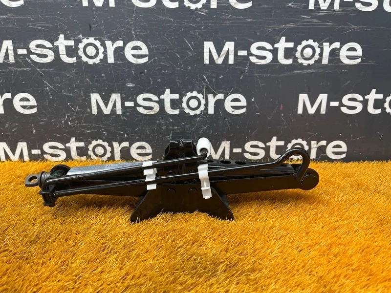 Домкрат Bmw X3 2007 71103403150 E83 N52B25A